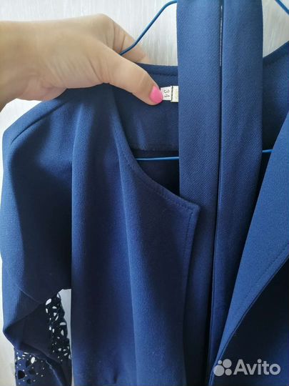 Синий пиджак и белая блузка на 10-11 лет