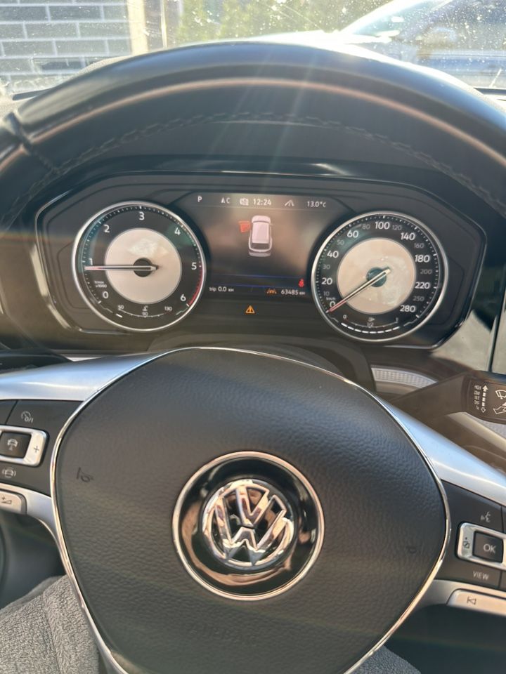 Volkswagen Touareg: фото владельца