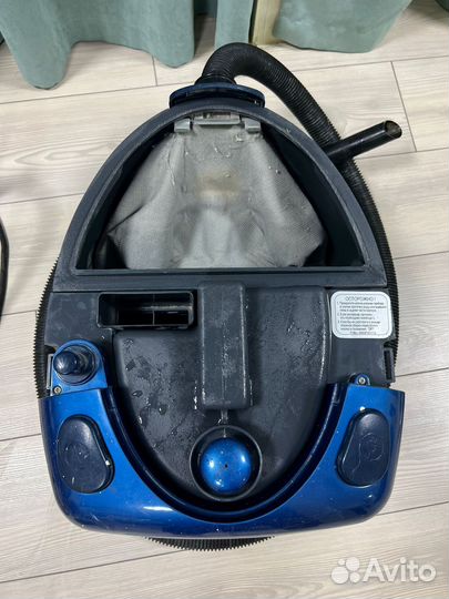 Пылесос LG Hippo V-C9145WA