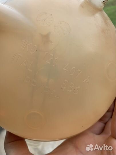 Расширительный бачок audi Q3 оригинал