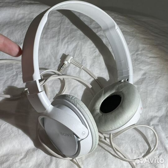 Наушники Sony