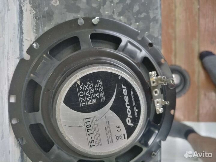 Колонки и магнитола