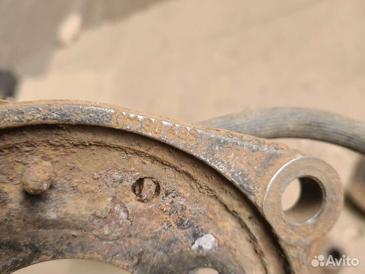 Щит опорный задний Opel Astra G (1998 - 2005)