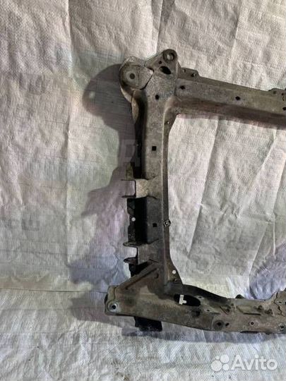 Подрамник передний Renault Symbol K7JA700 2005