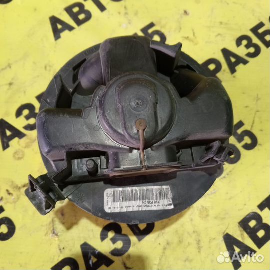 Моторчик отопителя Renault Logan