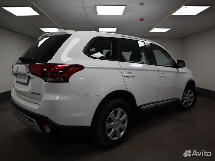 Mitsubishi Outlander 2.0 CVT, 2020, 62 000 км