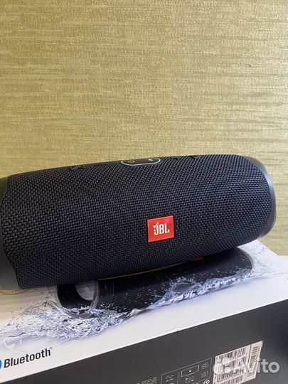 Колонка JBL charge 4