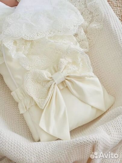 Конверт на выписку новорождённого