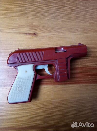 Игрушки СССР, машины, самолеты, пистолеты