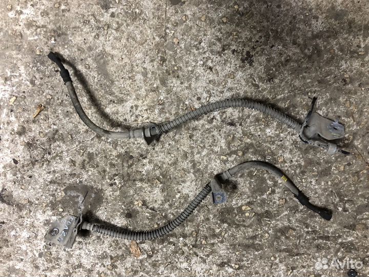 Передний тормозной шланг Hyundai Solaris 2