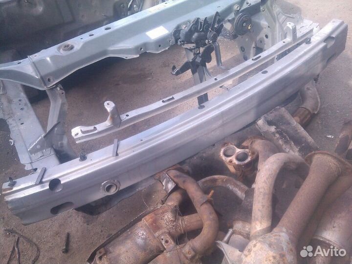 Усилитель бампера передний Toyota Camry ACV30