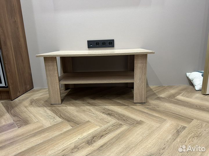 Журнальный стол