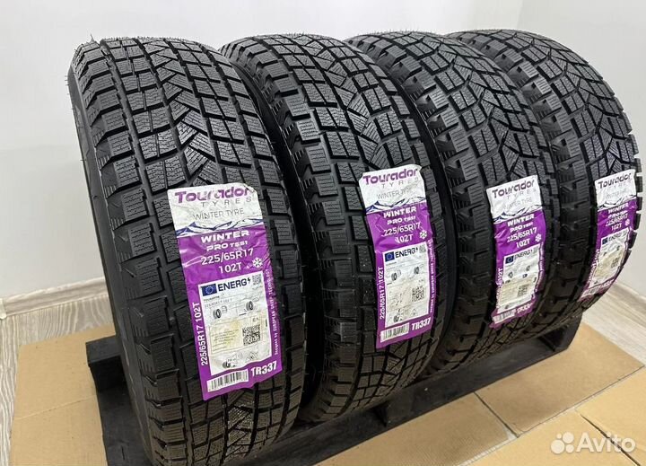 Tourador Winter Pro TSS1 225/65 R17 30T