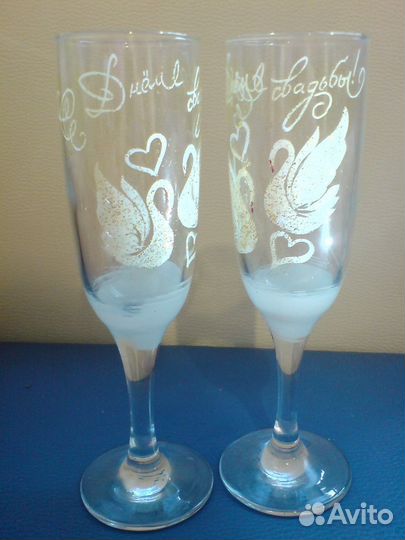 Пара бокалов на свадьбу