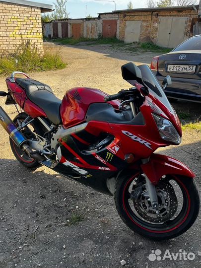 Пластик cbr600f4i