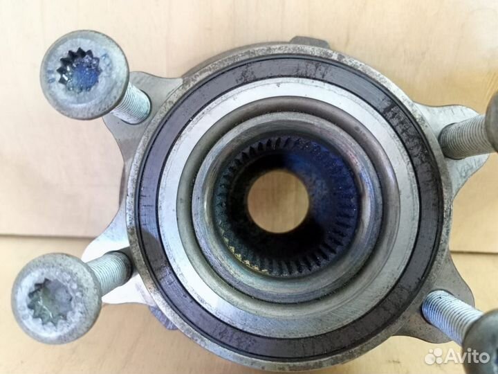 Ступица Audi A4 B8