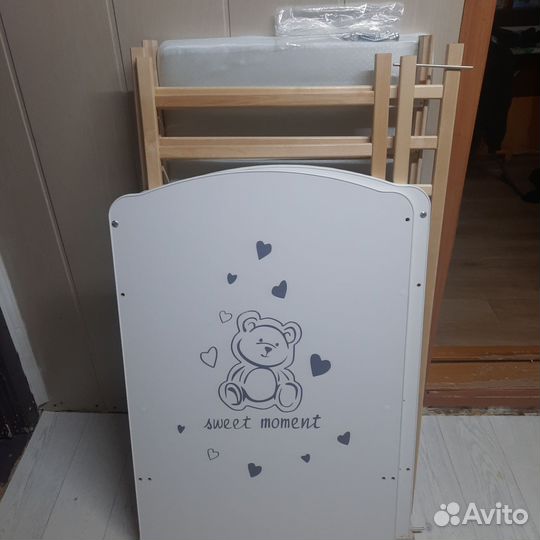 Детская кроватка