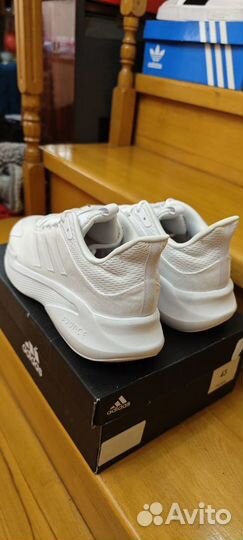 Кроссовки Adidas 43.5 размер оригинал