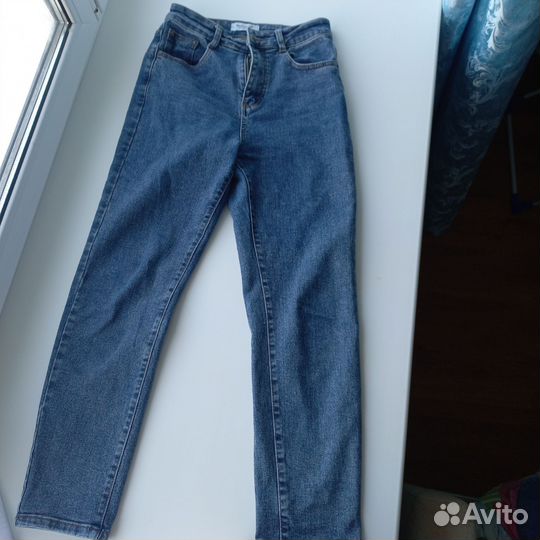 Джинсы