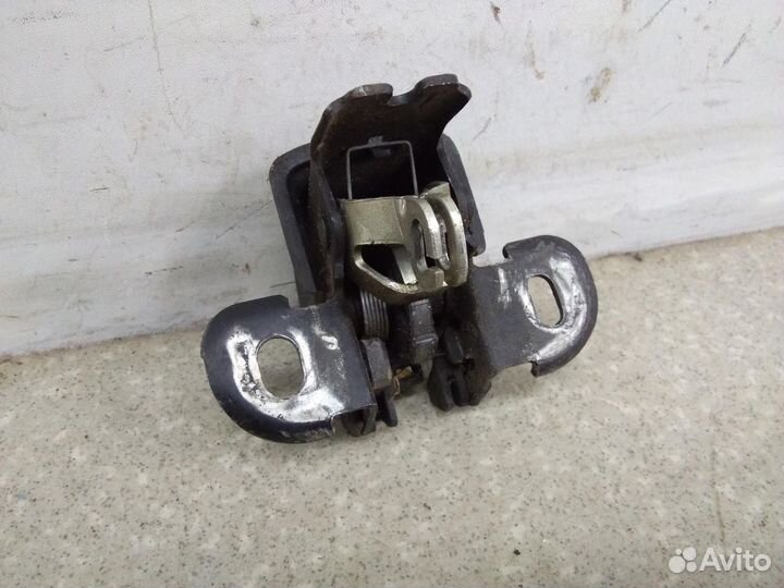 Замок багажника VAZ LADA Largus 2011