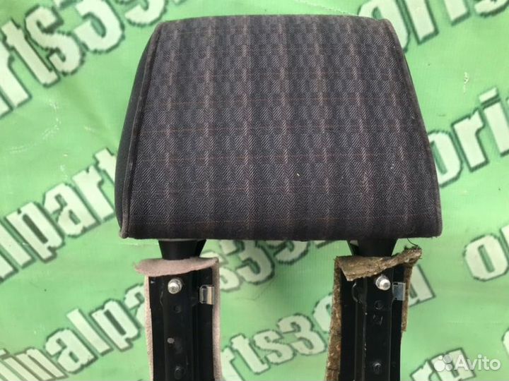 Механизм подголовников передний правый