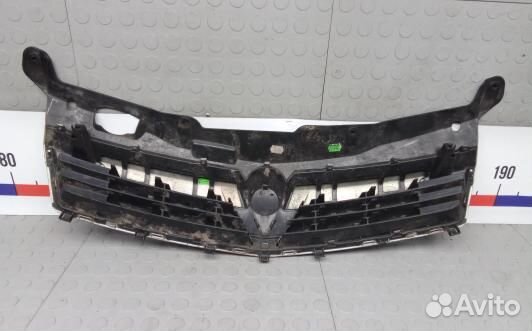 Решетка радиатора opel astra H (7OK07G101)