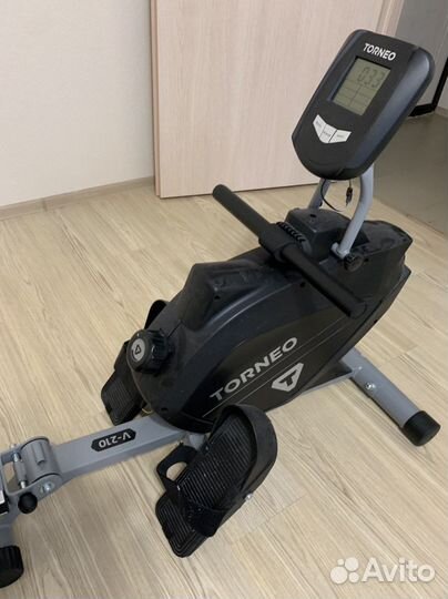 Гребной тренажер