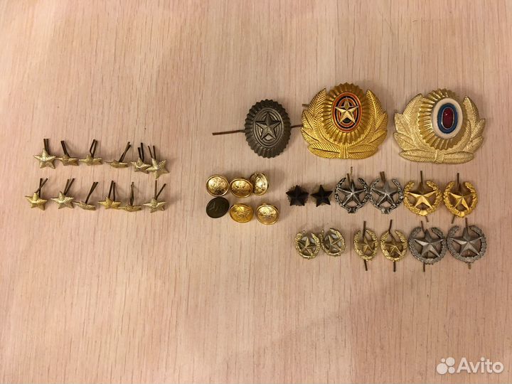 Петлицы, кокарды