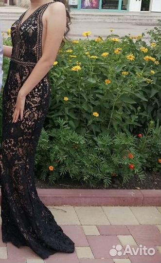 Вечернее платье