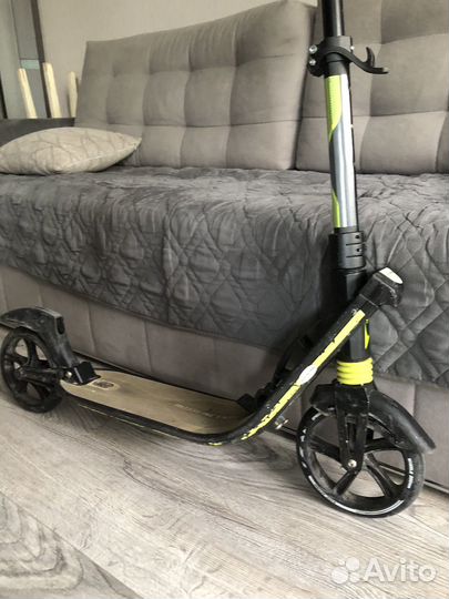 Самокат взрослый с большими колесами