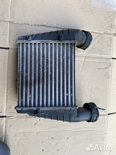 Радиатор интеркулера 3B0 145 805 H VW Passat B5