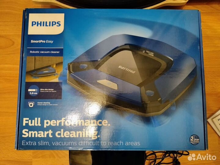 Робот пылесос philips SmartPro Easy