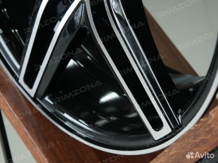 Литые диски Vossen R17 на Mitsubishi. Арт689