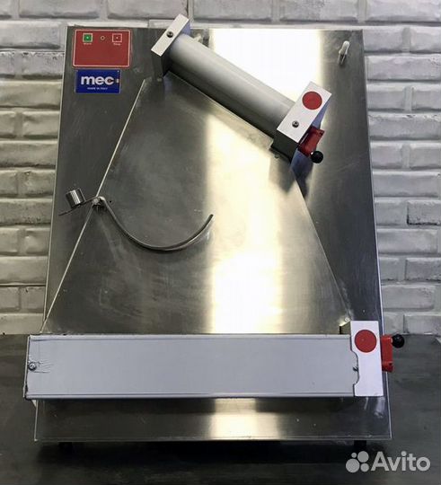 Тестораскаточная машина «Mec DSA 420», Италия