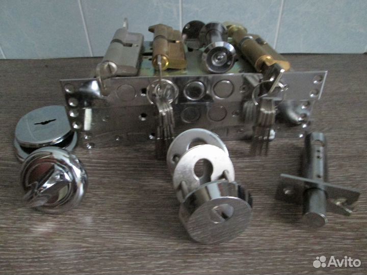 Замена Замков Личинки Врезка