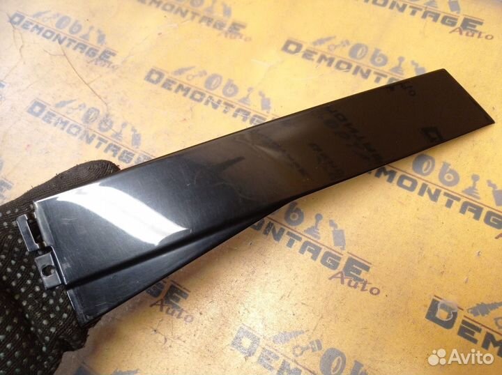 Накладка двери задняя правая Седан Рест. Passat B5