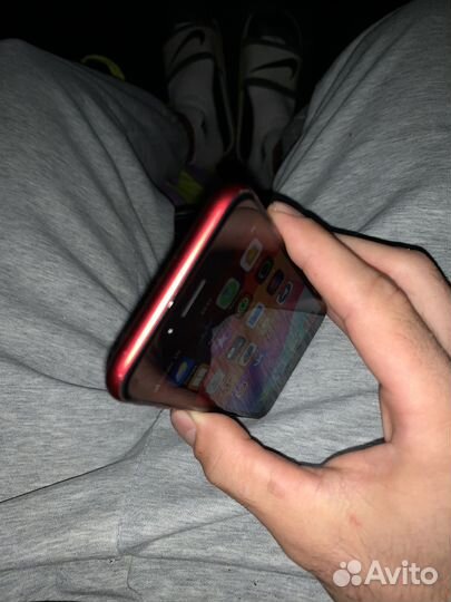 iPhone se 2020 64gb red