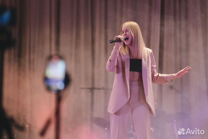 Преподаватель эстрадного вокала