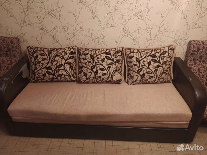 Мебель в гостиную бу