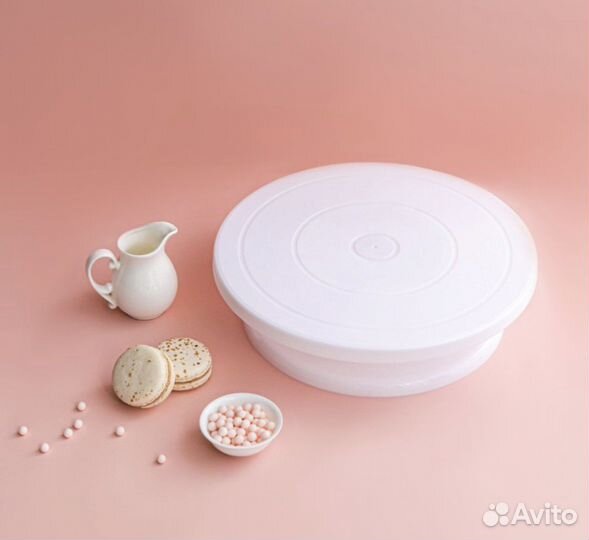 Вращающаяся подставка для тортов