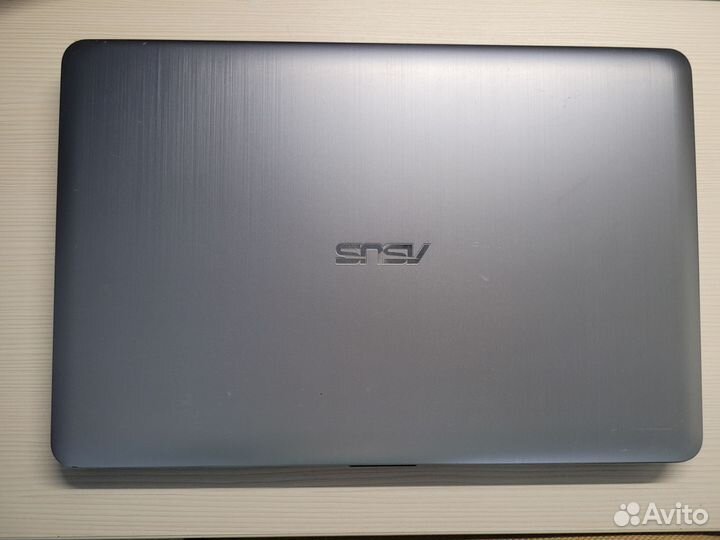 Ноутбук asus
