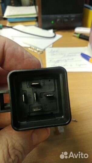 Блок кнопок стеклоподъемника BSG 30-860-011