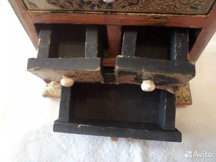 Шкатулка,декоративный комод