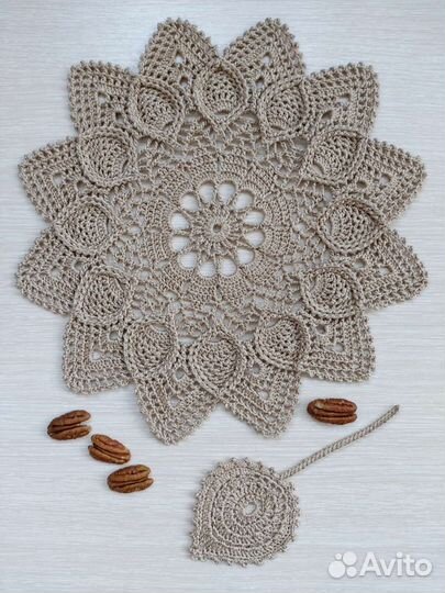 Салфетка интерьерная (частично рельефная)