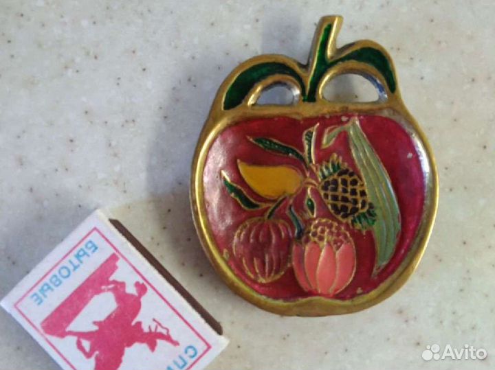 Подставка под украшения/пепельница