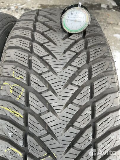 Goodyear UltraGrip+ SUV 235/65 R17