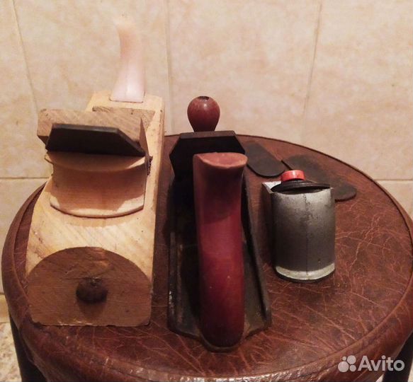 Инструмент СССР (Рубанок), Каска Труд