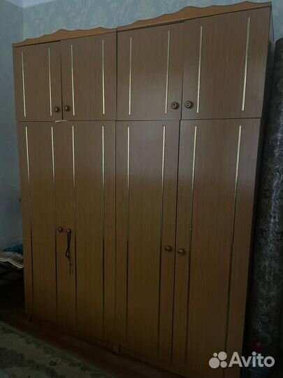 Стол со шкафом