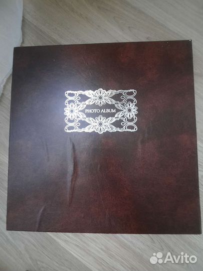 Кожаный фотоальбом