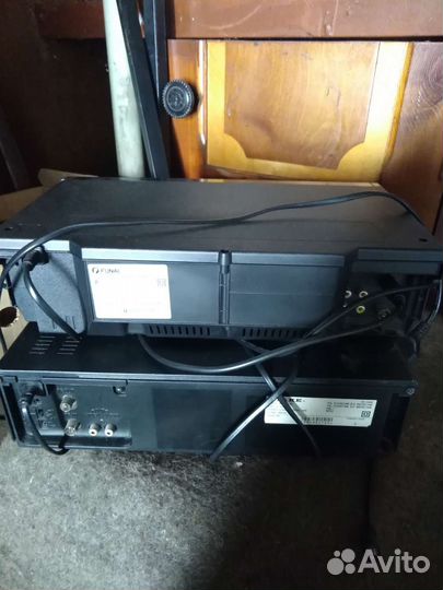 Видеомагнитофон